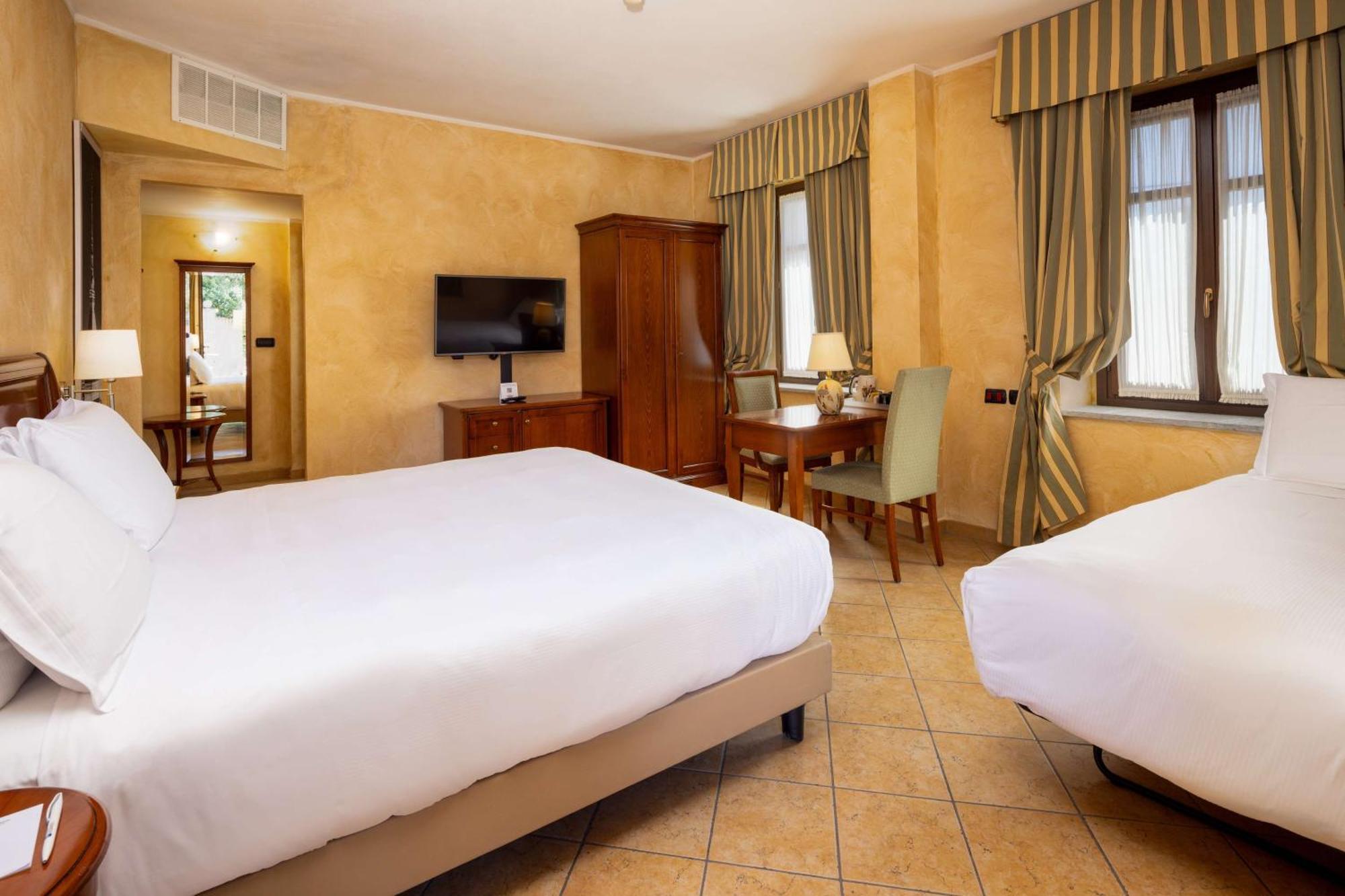 Best Western Plus Hotel Le Rondini San Francesco al Campo Dış mekan fotoğraf