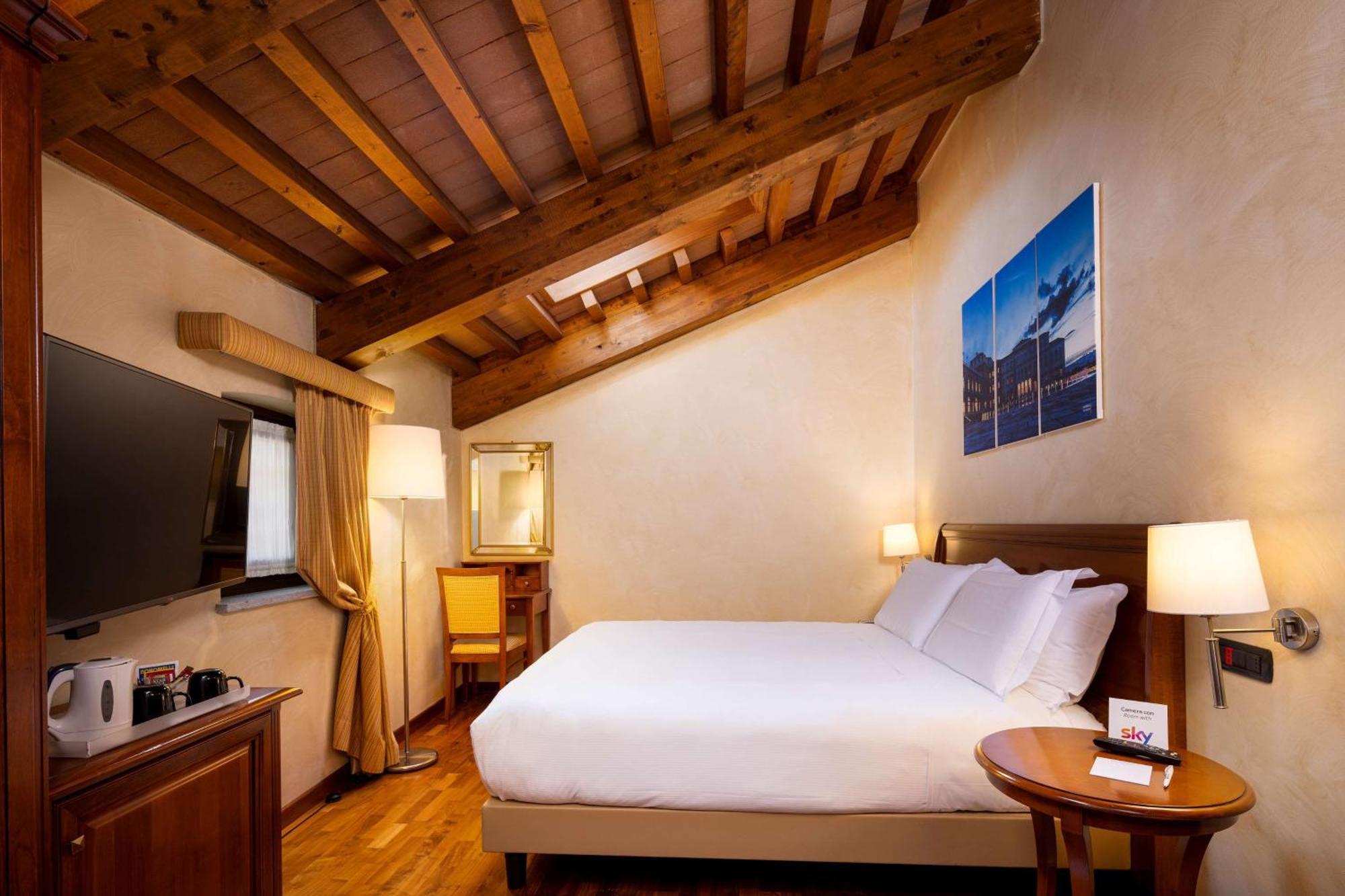 Best Western Plus Hotel Le Rondini San Francesco al Campo Dış mekan fotoğraf