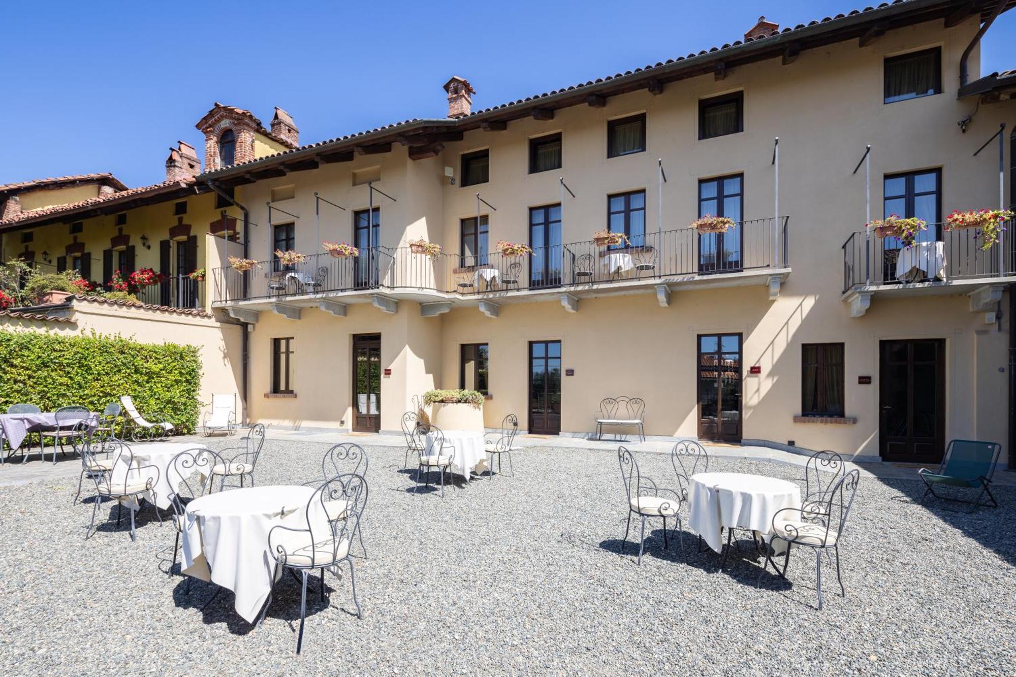 Best Western Plus Hotel Le Rondini San Francesco al Campo Dış mekan fotoğraf