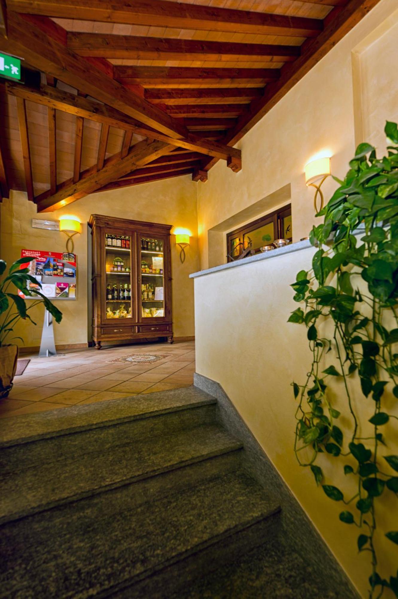 Best Western Plus Hotel Le Rondini San Francesco al Campo Dış mekan fotoğraf