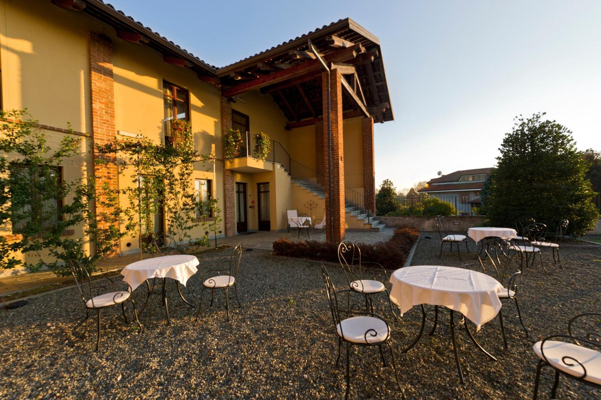 Best Western Plus Hotel Le Rondini San Francesco al Campo Dış mekan fotoğraf